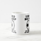 寝てるはず Funny Mug or Travel Mug コーヒーマグカップ (中央)