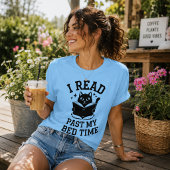 寝る時間を過ぎても読書する Tシャツ
