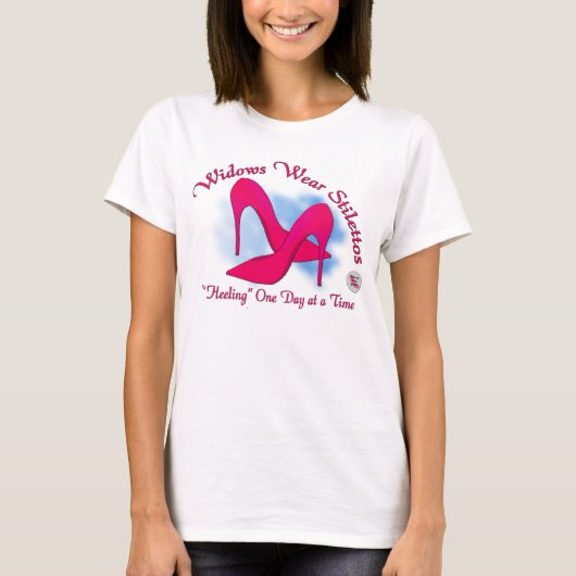 寡婦の衣服の小剣 Tシャツ (正面)
