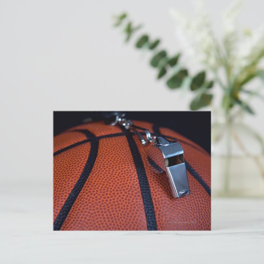 審判の笛が人の上に乗る ポストカード (スタンド正面)