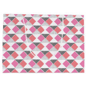 審美的なピンクと黒の三角形の装飾 ラージペーパーバッグ (裏面)