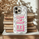 審美的チェッカーボードトレンディーモノグラム iPhone 16 PRO MAXケース<br><div class="desc">iPhone 16 Pro Maxケースの紹介あなたのスタイリッシュ携帯電話の外観を高める審美的なチェッカーボードパターン。このプレミアムケースパーソナライズされたには2つのトレンディーイニシャルがあり、デザインで姓と名を示すのに最適なモダンお洒落ケース。チェッカーボードのパターンは、大胆さのtouchを追加し、洗練された外観を維持しながエレガントら、デバイスを際立たせる。幅広い色と色で利用でき鮮やかるモダンこのケースは、あなたの個人的なスタイルのための完璧な一致を見つけることを保証する。声明を作成するだけでなく、耐久性のあるビルドで堅牢な保護を提供し、傷、バンプ、および毎日の衣服と涙からiPhoneを保護する。正確な切り出しは、すべてのボタンとポートに簡単アクセスを提供し、スリムなプロファイルは手に快適にフィットすることを保証する。機能とスタイルの完璧なパーソナライズされたブレンド，このケースはあなたのiPhone 16 Pro Maxのための究極のアクセサリー。</div>