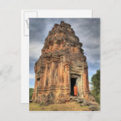 寺の入り口に立つ僧 ポストカード (正面/裏面)