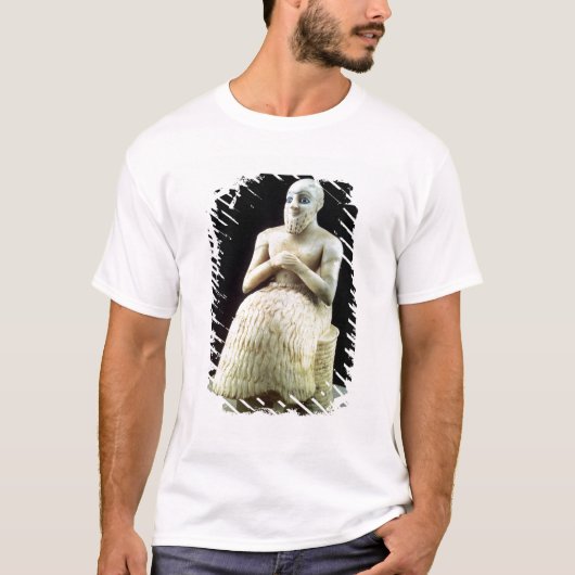寺院からの役人Ebih Ilの彫像、の Tシャツ (正面)