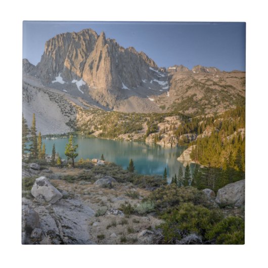 寺院の岩山および第2湖 タイル (正面)