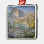 寺院の岩山および第2湖 メタルオーナメント (左)