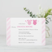 対の女の子のベビーシャワーの招待状 招待状 (スタンド正面)