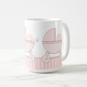 対の女の子の明るいピンクキャリッジの誇り高い祖母 コーヒーマグカップ (正面右)