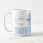 対の男の子の空色キャリッジの誇り高い祖母 コーヒーマグカップ (左)