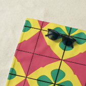 対称カラフルタイルを使用した幾何学的パターン ビーチタオル (インサイチュ)