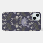 対称的なダークパープルの花柄 iPhoneケース (裏面横)