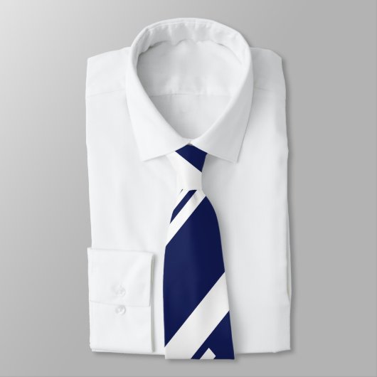 対角線 – 青と白 ネクタイ (タイ)