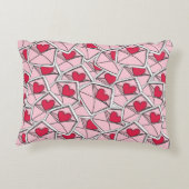 封筒のバレンタインのハート アクセントクッション (裏面)