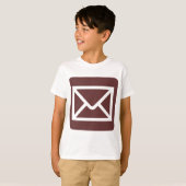 封筒の記号 – 濃い茶色 Tシャツ (正面フル)