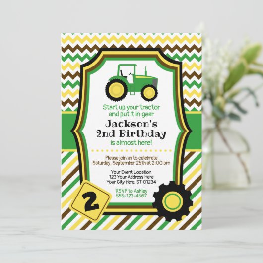 封筒を持つトラクターの誕生日の招待状 招待状 (スタンド正面)