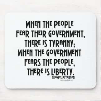 専制政治は何…ですか。 マウスパッド