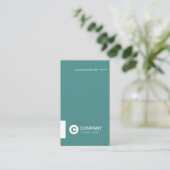 専門のシックなタイプエラーのティール（緑がかった色）の縦の名刺 名刺 (スタンド正面)