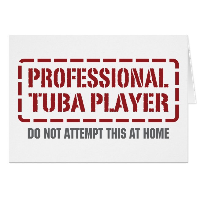 専門のテューバプレーヤー (正面横)