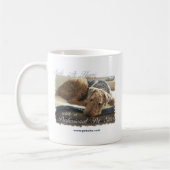 専門ペット付き添いが付いている金庫家庭で コーヒーマグカップ (左)