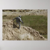 専門家が下がる ポスター (正面)