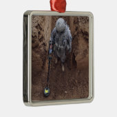 専門家が武器キャッシュを検索する メタルオーナメント (右)