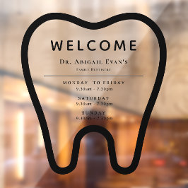 専門歯科クリニック　営業時間　歯のロゴマーク ウィンドウサイン