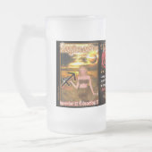 射手座の山羊座の(占星術の)十二宮図の高いガラス フロストグラスビールジョッキ (左)