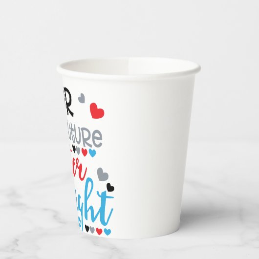 将来の右の人 紙コップ (左)