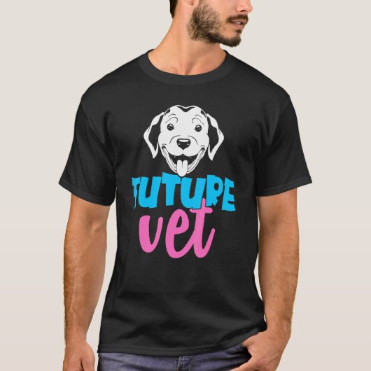 将来の獣医技術者、獣医助手、かわいいパグ犬 Tシャツ (正面)