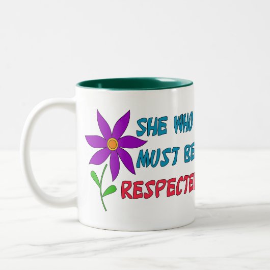 尊重されなければならない彼女 ツートーンマグカップ (左)