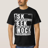 尋ねる 求める ノックする Tシャツ (正面)