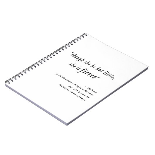 「小さいにもかかわらず、彼女は獰猛です」 引用文 ノートブック (左側)