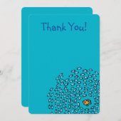 小さいオレンジ魚が付いている青い魚の学校パターン サンキューカード (正面/裏面)