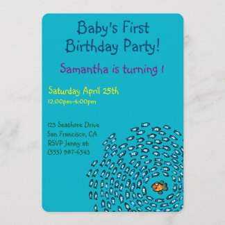 小さいオレンジ魚が付いている青い魚の学校パターン 招待状