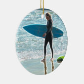 小さいサーファーの女の子 セラミックオーナメント (右)