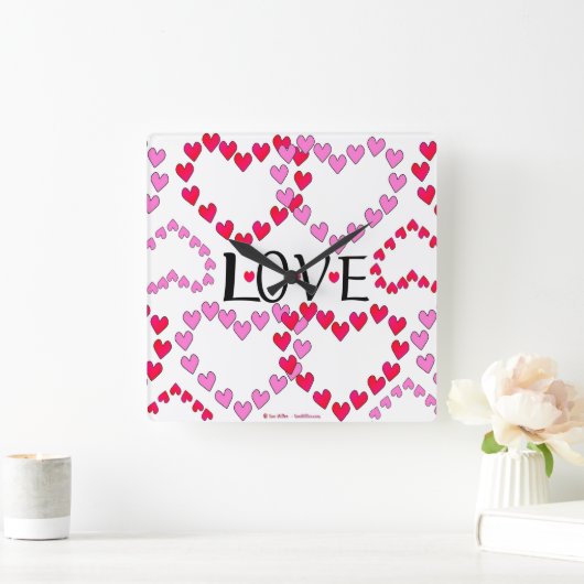 小さいハートのピンクの赤愛 スクエア壁時計 (ホーム)