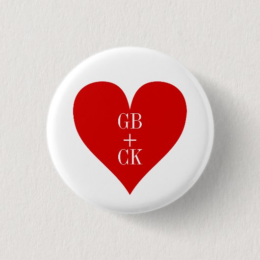 小さいボタンピンラバーのイニシャル 缶バッジ (正面)