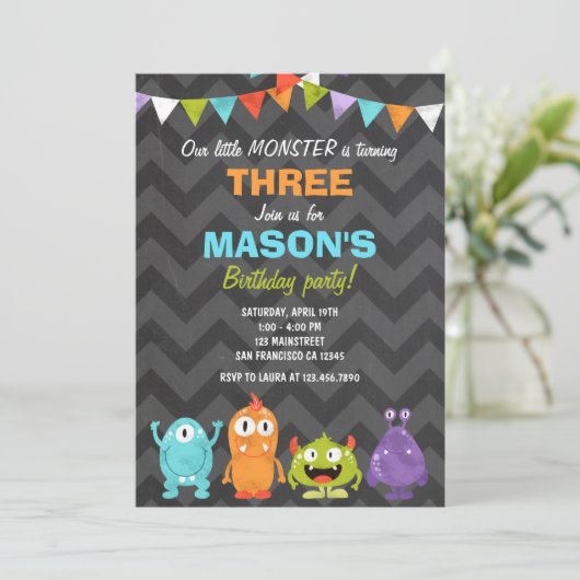 小さいモンスターの誕生日のパーティの招待状のチョーク 招待状 (スタンド正面)