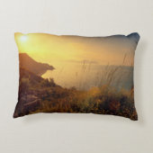 "小さい事"の引用文の日没の海の眺め楽しんで下さい アクセントクッション (裏面)