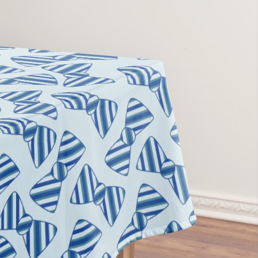 小さい人の男の子の第1誕生会 テーブルクロス (インサイチュ)