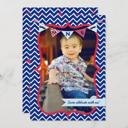 小さい人の髭の強打の最初誕生日の招待状 招待状 (正面/裏面)