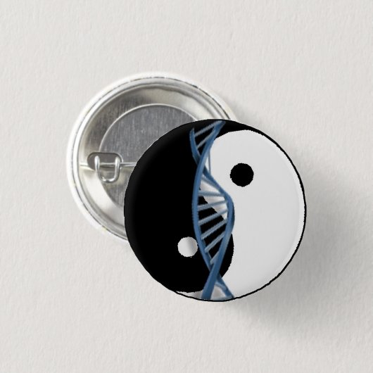 小さい円形は"作りますBPDを汚名なしに!" ロゴPin 缶バッジ (正面&裏面)