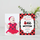 小さい女性てんとう虫の最初誕生日の招待状 招待状 (スタンド正面)