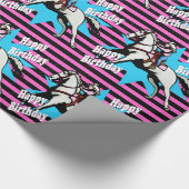 小さい女性のカーボーイの連続した馬のハッピーバースデー ラッピングペーパー (角)