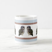小さい斑点を付けられたフクロウ コーヒーマグカップ (中央)