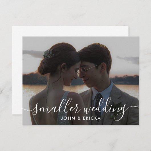 小さい方の結婚写真の発表 インビテーションポストカード (正面/裏面)