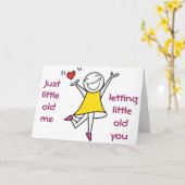 小さい歳の私は小さい歳のハッピーバースデーを願う カード (黄色い花)