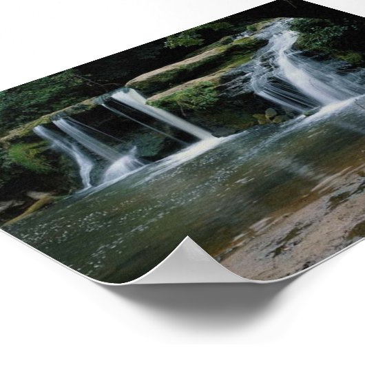 小さい滝 ポスター (角)