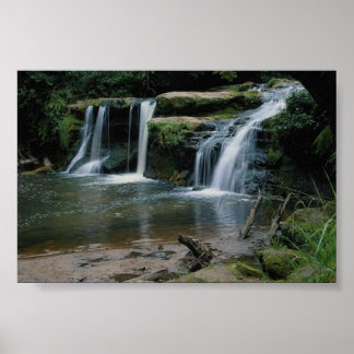 小さい滝 ポスター