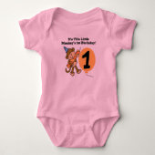 小さい猿の第1誕生日のTシャツおよびギフト ベビーボディスーツ (正面)